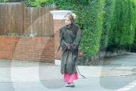 PEOPLE -  Helena Bonham Carter in London unterwegs