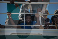 NEWS - Italien: Über 1200 Flüchtlinge in Salerno angekommen