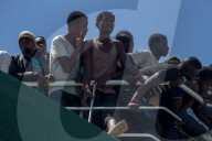 NEWS - Italien: Über 1200 Flüchtlinge in Salerno angekommen