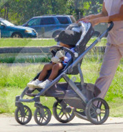 EXKLUSIV - Klein Saint West trägt die Baby Adidas Yeezy Boosts