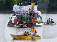 NEWS - G20-Gipfel: Protestwelle Demo auf der Alster
