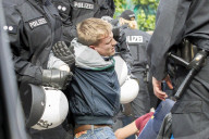 NEWS - G20-Gipfel: Protestwelle Demo auf der Alster