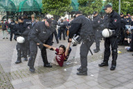 NEWS - G20-Gipfel: Protestwelle Demo auf der Alster