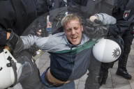 NEWS - G20-Gipfel: Protestwelle Demo auf der Alster