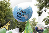 NEWS - G20-Gipfel: Protestwelle Demo auf der Alster