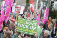 NEWS - G20-Gipfel: Protestwelle Demo auf der Alster
