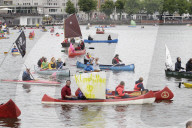 NEWS - G20-Gipfel: Protestwelle Demo auf der Alster