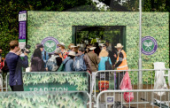 FEATURE - Das grosse Anstehen für Wimbledon Tickets