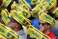 NEWS - Neuer Rekord bei Wettessen: 72 Hotdogs in zehn Minuten