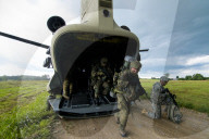 NEWS - Litauen: NATO-Soldaten üben möglichen Angriff von Russland
