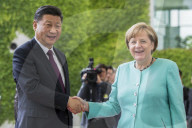 NEWS - Merkel und Xi im Panda Garden im Zoo Berlin