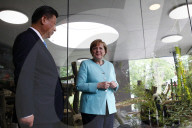 NEWS - Merkel und Xi im Panda Garden im Zoo Berlin