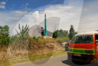 NEWS - Indonesien: Vulkan Sinabung spuckt wieder Asche und Lava