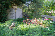 NEWS - Das Familiengrab der Familie Kohl in Ludwigshafen