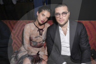 PEOPLE - Promis feiern das neue Elie Saab Parfüm