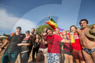 FEATURE - Bierdosenregatta