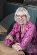 STUDIO - Penny Junor