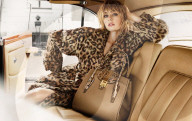 PEOPLE - Edie Campbell fwirbt für Michael Kors