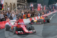 PEOPLE - London: Schnelle Boliden und Stars am F1 Live am Trafalgar Square