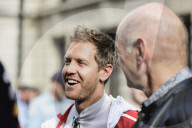PEOPLE - London: Schnelle Boliden und Stars am F1 Live am Trafalgar Square