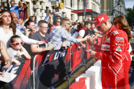 PEOPLE - London: Schnelle Boliden und Stars am F1 Live am Trafalgar Square