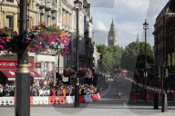 PEOPLE - London: Schnelle Boliden und Stars am F1 Live am Trafalgar Square