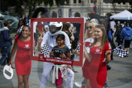PEOPLE - London: Schnelle Boliden und Stars am F1 Live am Trafalgar Square