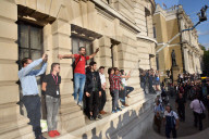 PEOPLE - London: Schnelle Boliden und Stars am F1 Live am Trafalgar Square