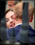 PEOPLE - Prinz Harry flirtet mit Königin Letizia