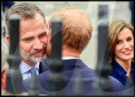 PEOPLE - Prinz Harry flirtet mit Königin Letizia