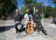 PEOPLE - Dort, wo alles begann: Björn Ulvaeus auf der Björn und Benny ABBA Bank in Linköping