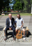 PEOPLE - Dort, wo alles begann: Björn Ulvaeus auf der Björn und Benny ABBA Bank in Linköping