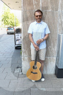 PEOPLE - Dort, wo alles begann: Björn Ulvaeus auf der Björn und Benny ABBA Bank in Linköping
