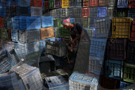 FEATURE - Bangladesch: Plastik Recycling in Dhaka