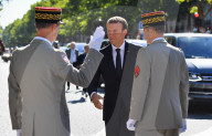 NEWS - Paris: Militärparade auf der Champs-Elysées zum 14 Juillet 