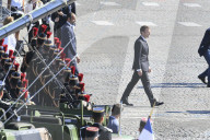 NEWS - Paris: Militärparade auf der Champs-Elysées zum 14 Juillet 