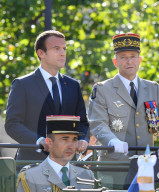 NEWS - Paris: Militärparade auf der Champs-Elysées zum 14 Juillet 