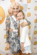 PEOPLE - Pixie Lott freute sich mit "The Voice Kids"-Siegerin Jesse F