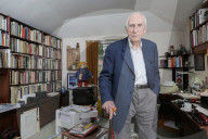 STUDIO - Michael Bond