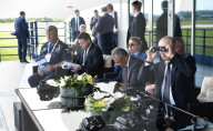NEWS - Moskau: Vladimir Putin besucht die Luft- und Raumfahrtmesse MAKS