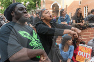 NEWS - Grenfell Tower UnglÃ¼ck: Demonstrationen vor dem Ratshaus in Chelsea