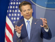 NEWS - Neuer Kommunikationsdirektor Anthony Scaramucci stellt Sarah Huckabee Sanders als Präsidentensprecherin vor 