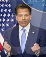 NEWS - Neuer Kommunikationsdirektor Anthony Scaramucci stellt Sarah Huckabee Sanders als Präsidentensprecherin vor 