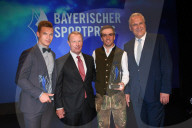 PEOPLE - Philipp Lahm mit bayerischem Sportpreis ausgezeichnet