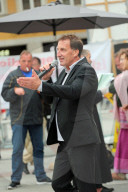 NEWS - München: Regenschirm-Demo gegen Pegida