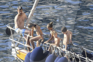 EXKLUSIV - Die belgischen Royals kühlen sich vor den griechischen Inseln ab
