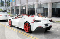 PEOPLE - Blac Chyna ist happy nach dem Ausfährtchen mit ihrem Ferrari Spider
