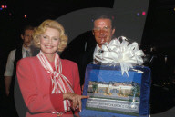 PEOPLE - Frank Sinatra's Witwe Barbara mit 90 Jahren gestorben