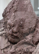 FEATURE - Vergängliches Kriegs-Denkmal: Lehmsoldat in London schmilzt vor sich hin
