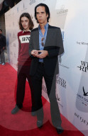 PEOPLE - Nick Cave mit seinem Sohn Earl an der Premiere von 'Wind River' in LA